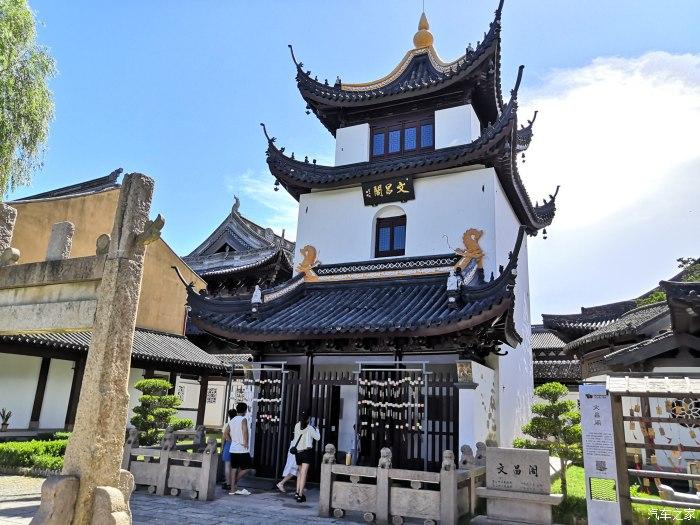 大清灭亡后,溥仪的7个妹妹结局如何?其他皇族的后代,如今怎样